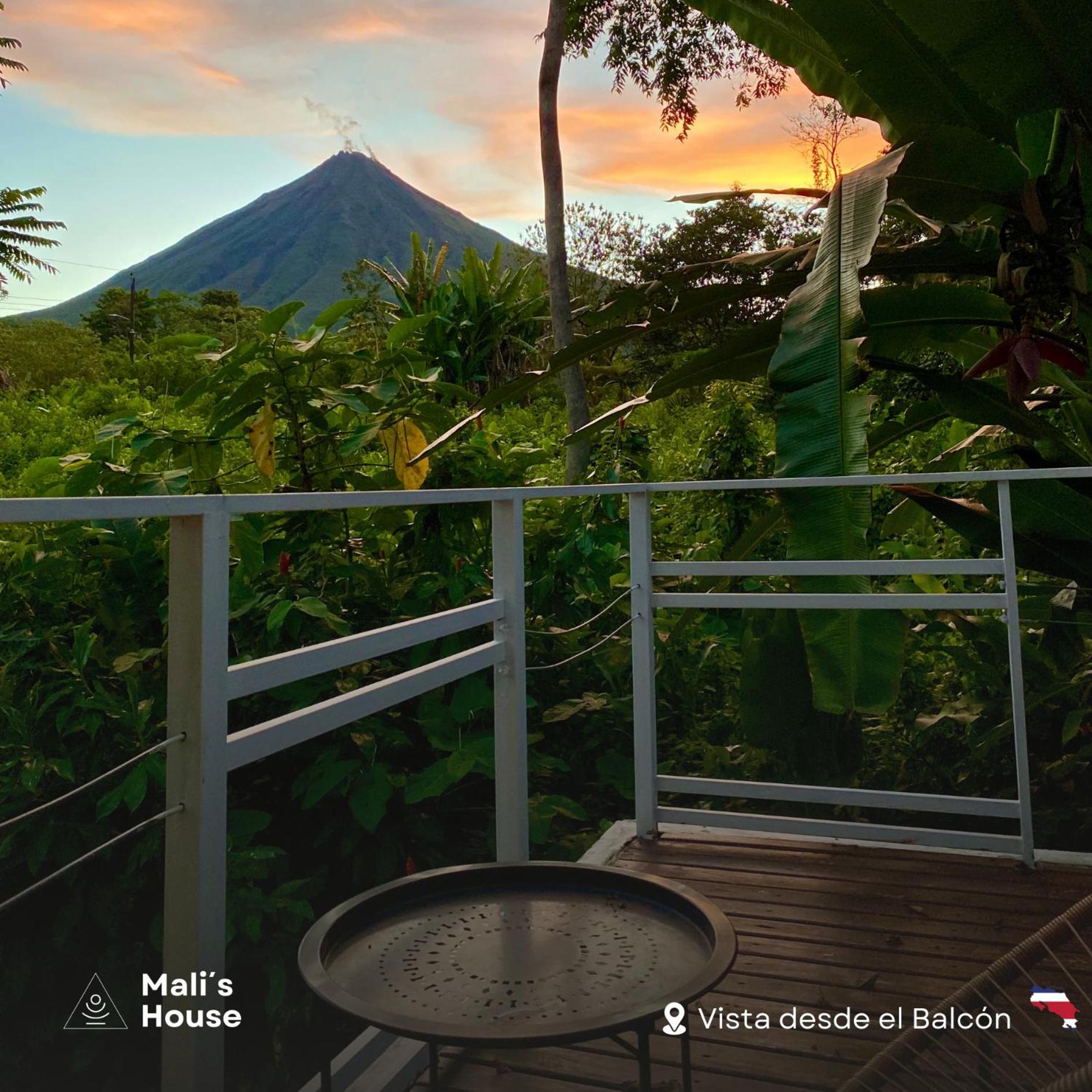 Mali'S House Hotel La Fortuna Bagian luar foto