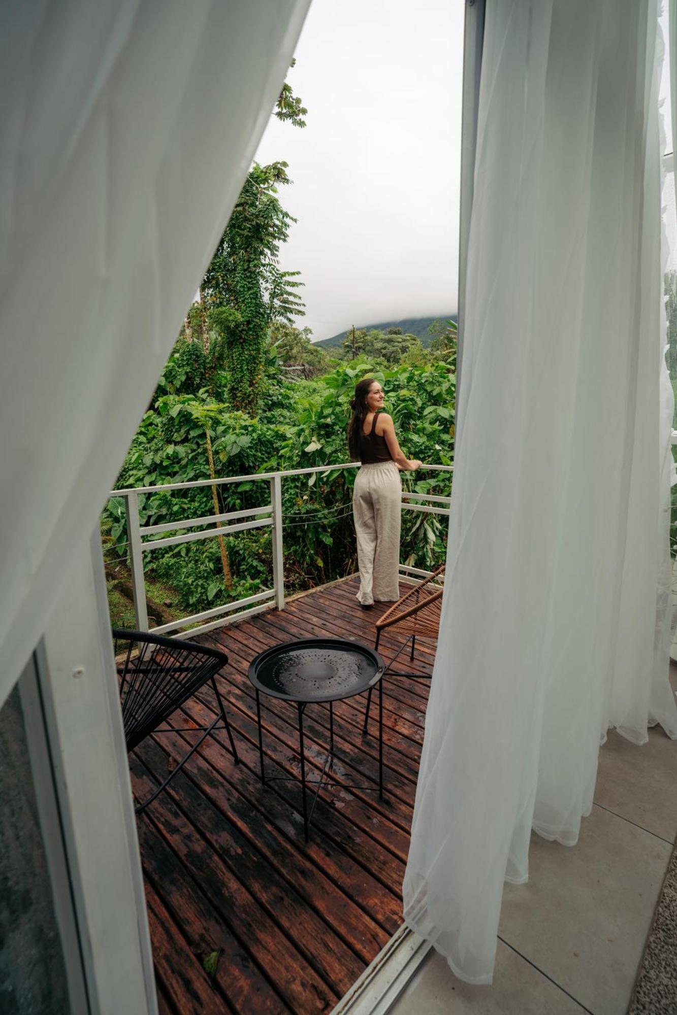 Mali'S House Hotel La Fortuna Bagian luar foto