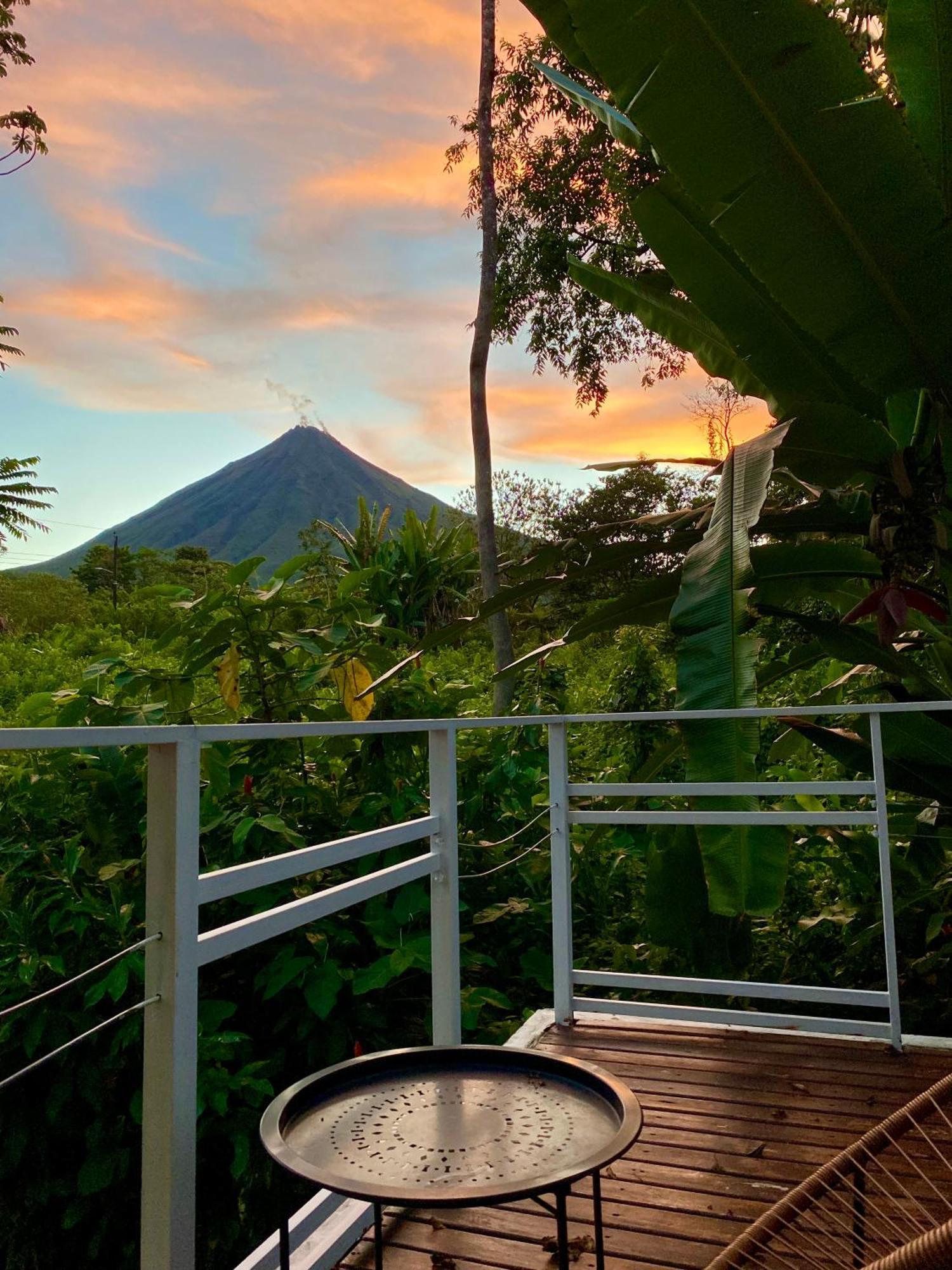 Mali'S House Hotel La Fortuna Bagian luar foto