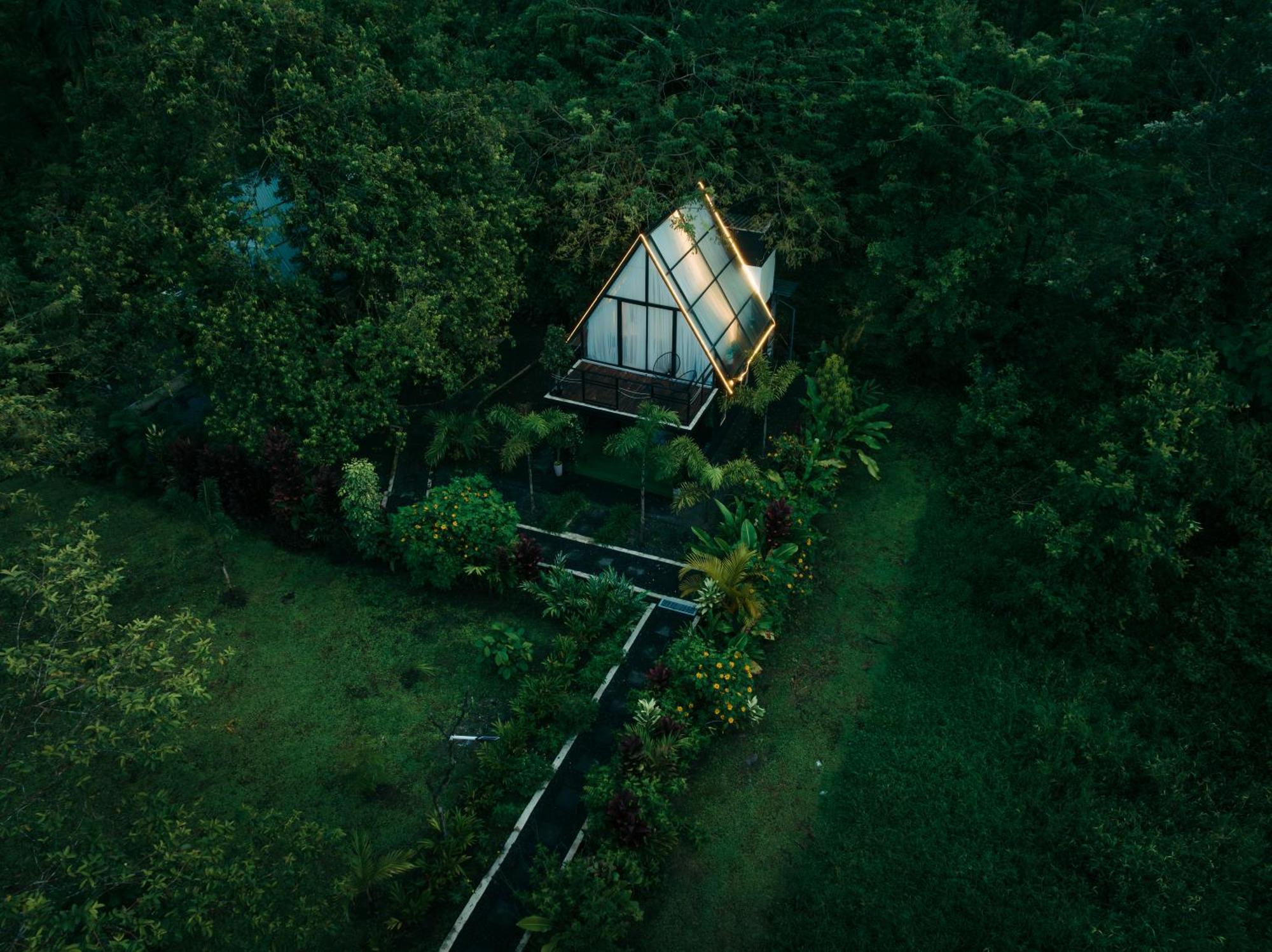 Mali'S House Hotel La Fortuna Bagian luar foto